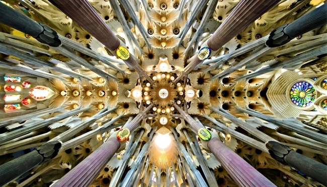 Barcelona Sagrada familia belülről