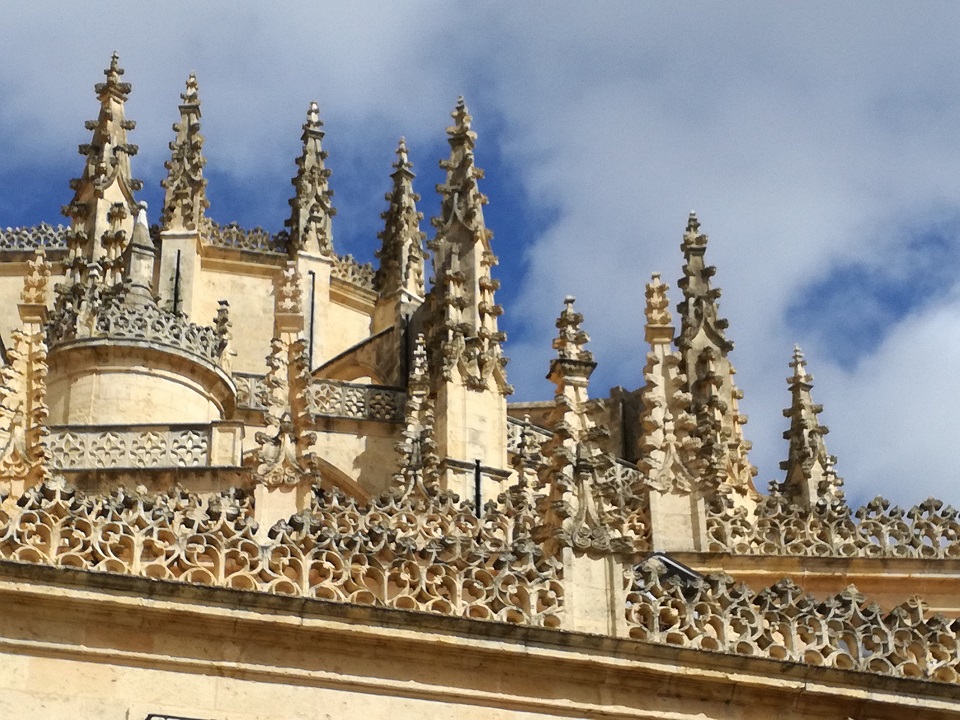 segovia gótikus katedrális csipkedíszíítése