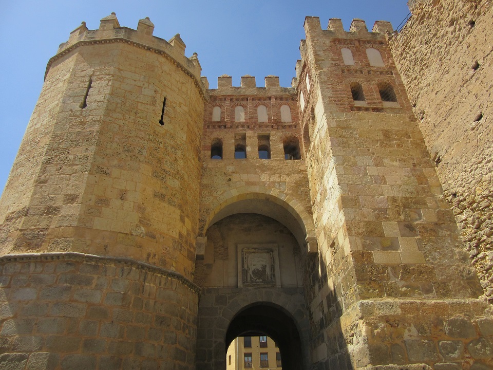 A Segovia-i zsidónegyed bejárata a városfalon keresztül