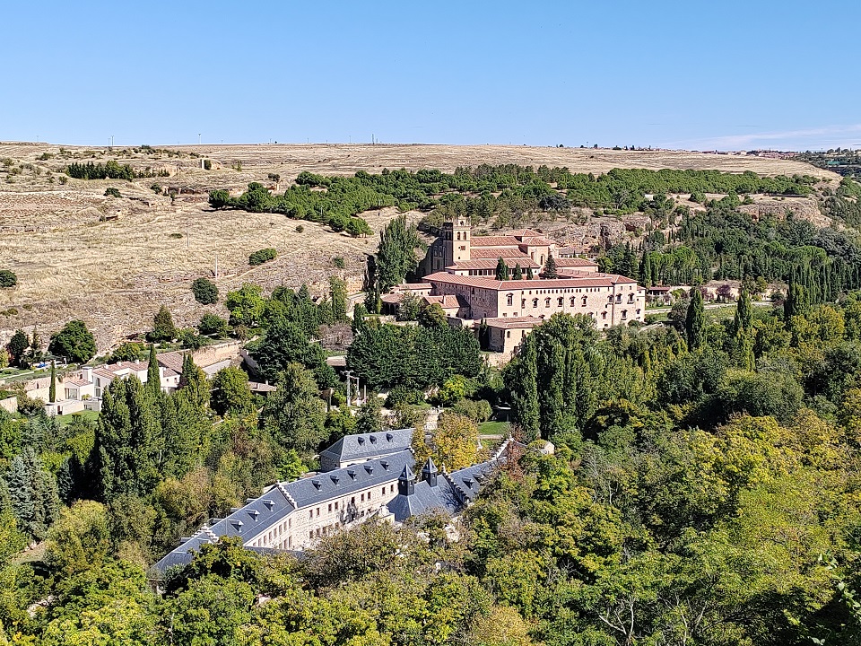 Segovia Pazar Panoráma a Pénzverde és a Santa María del Parral kolostorra