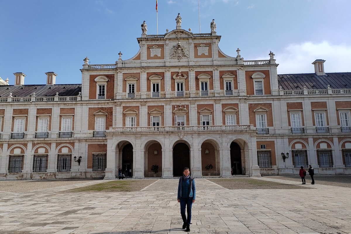 Aranjuez Királyi Palotája és kertjei, történelmi spanyol királyi rezidencia Madrid közelében